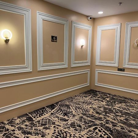 Claret Inn & Suite Dalhousie Bagian luar foto