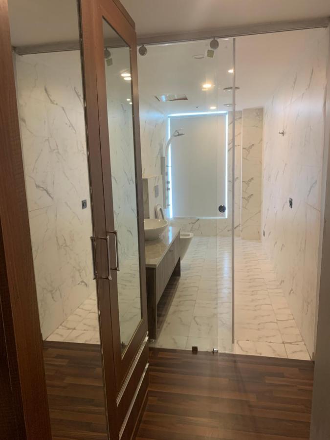 Claret Inn & Suite Dalhousie Bagian luar foto